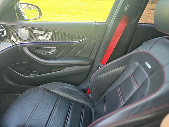 Mercedes-Benz E53 15 of 18