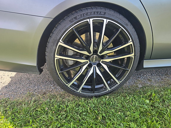 Mercedes-Benz E53 4 of 5