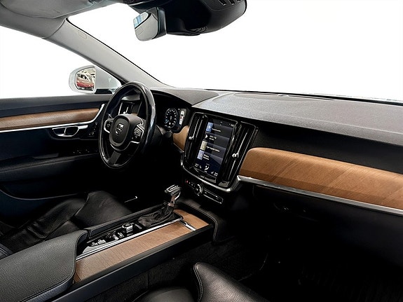 Volvo S90 12 of 16