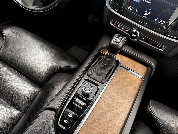 Volvo S90 11 of 16