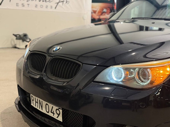 BMW 525d 6 of 8