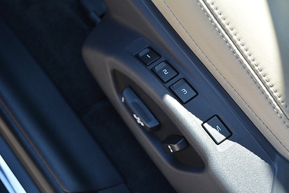 Volvo XC60 9 of 14