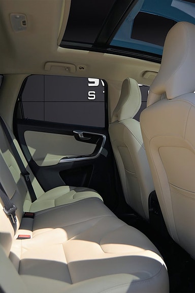 Volvo XC60 13 of 14