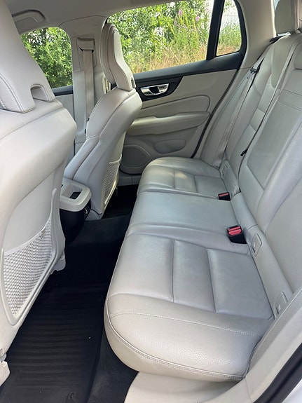 Volvo V60 12 of 13