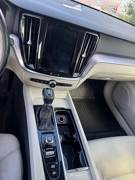 Volvo V60 10 of 13