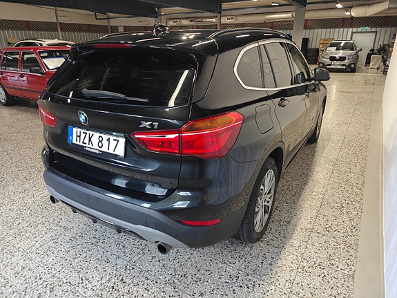 BMW X1 5 of 5