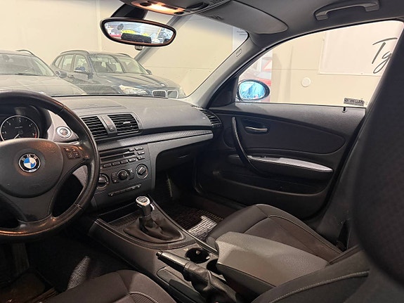 BMW 118d 5 of 6
