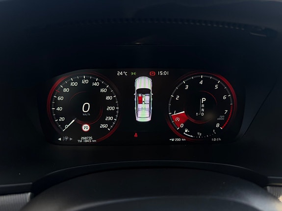 Volvo S90 19 of 24