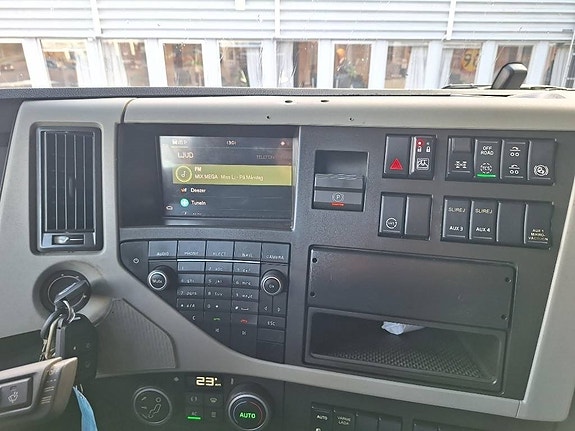 Volvo FM  6x2 12 of 13
