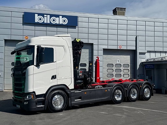 Scania S 660 8x4*4 Kranväxlare HIAB 302