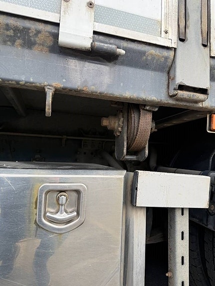 Scania G410lb6x2*4hnb 18 of 24