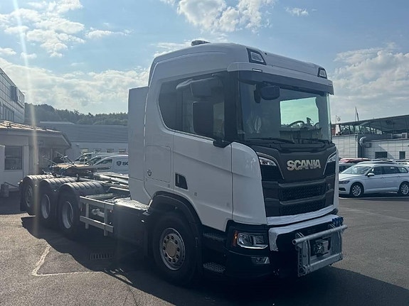 Scania R 590 8x4*4 Joab med frontplog & sidoplogsfäste 3 of 9