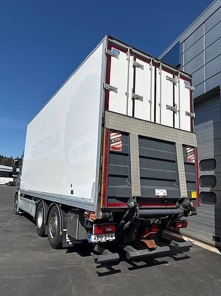 Scania R410B6X2*4NB LNG 8 of 20