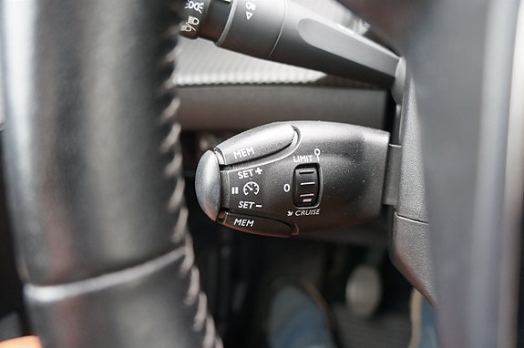 Peugeot 208 11 of 13