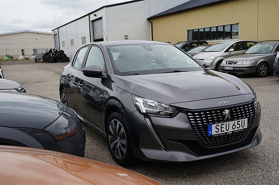 Peugeot 208 3 of 5