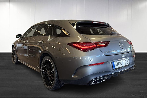 Mercedes-Benz CLA250 e 4 of 5
