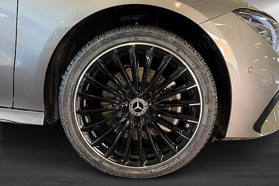 Mercedes-Benz CLA250 e 8 of 26