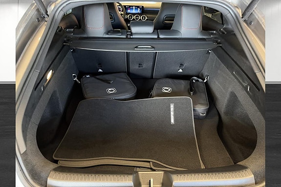 Mercedes-Benz CLA250 e 23 of 26