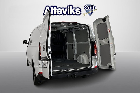 Volkswagen Transporter 12 of 16