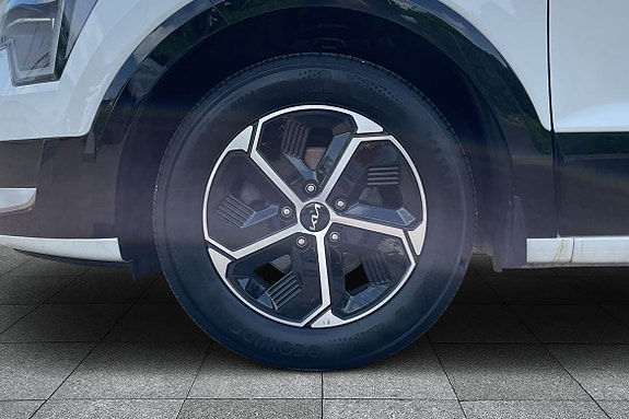 Kia Niro 8 of 16