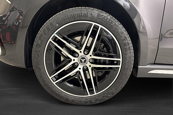Mercedes-Benz V300 d 6 of 23