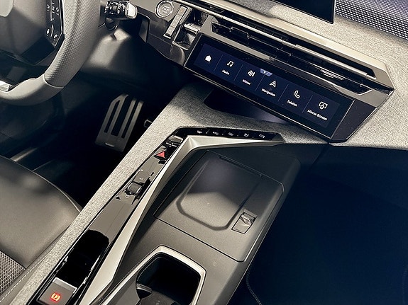 Peugeot 5008 11 of 16