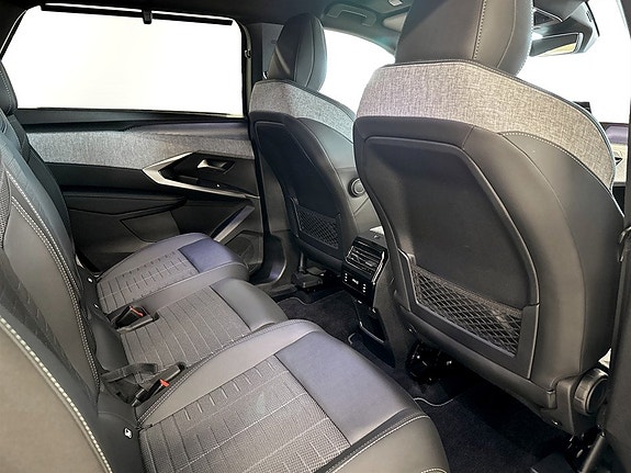 Peugeot 5008 13 of 16
