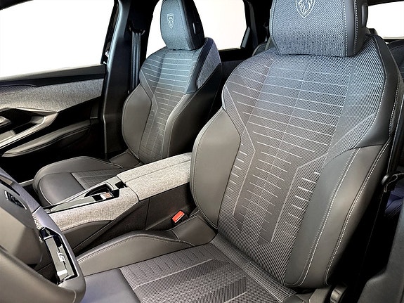 Peugeot 5008 5 of 5
