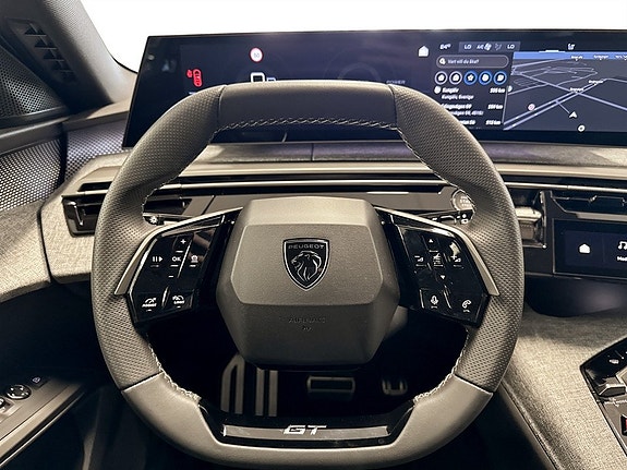 Peugeot 5008 8 of 16