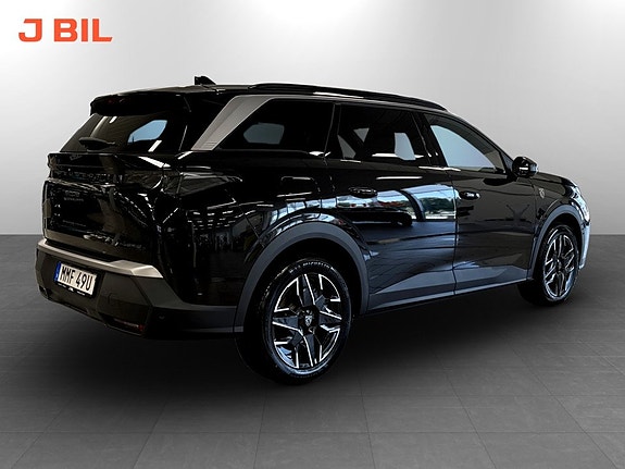 Peugeot 5008 3 of 5