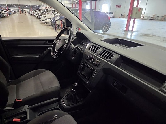 Volkswagen Caddy 5 of 5