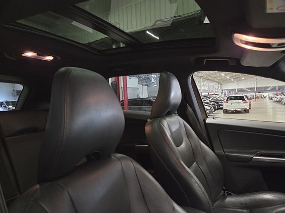 Volvo XC60 5 of 5