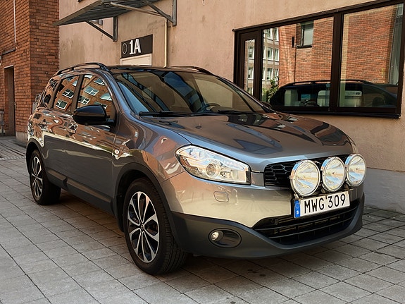 Nissan Qashqai+2 4 of 5