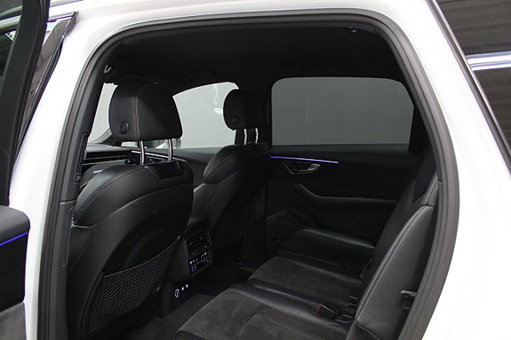 Audi Q7 13 of 13