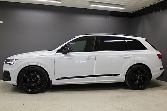 Audi Q7 10 of 13