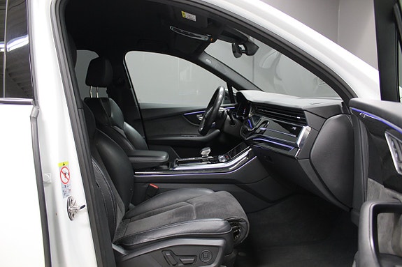 Audi Q7 5 of 5