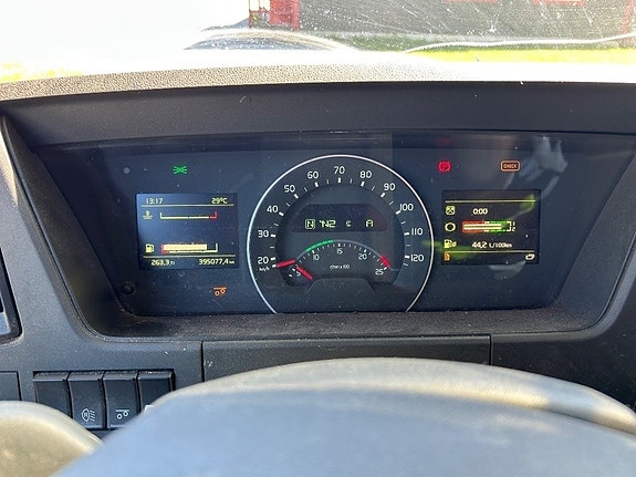 Volvo FMX 510 21 of 24