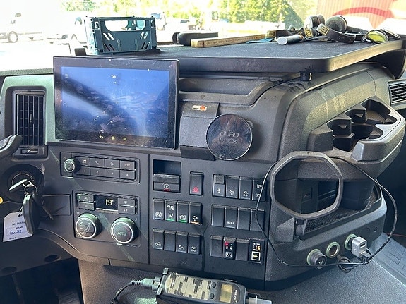 Volvo FMX 540 19 of 24