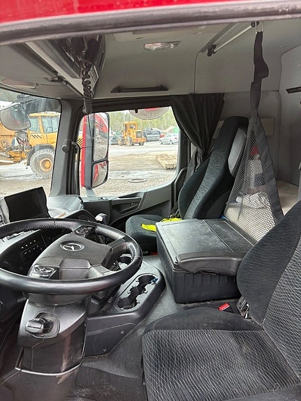 Mercedes-Benz 2540 9 of 13