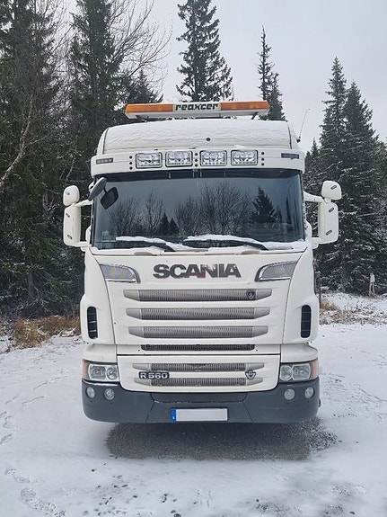 Scania R 560 LB 8X4 12 of 24
