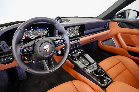 Porsche 911 Carrera 13 of 26