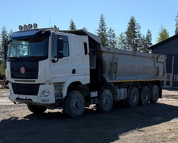 Tatra phoenix 9 of 16
