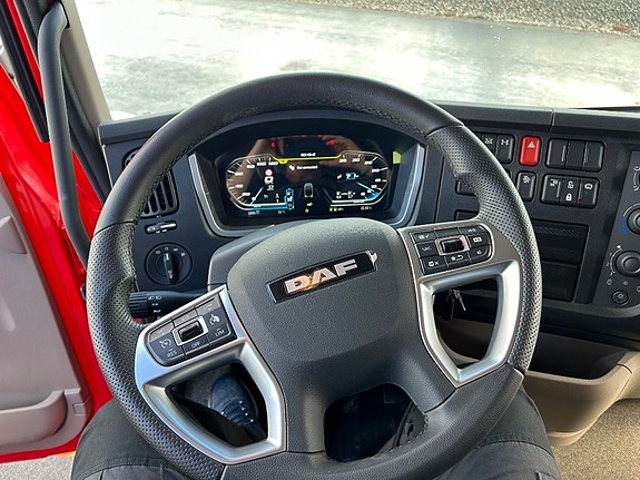 DAF XB 210 FA 22 of 24