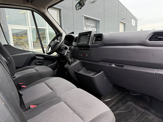 Renault Master 12 of 17
