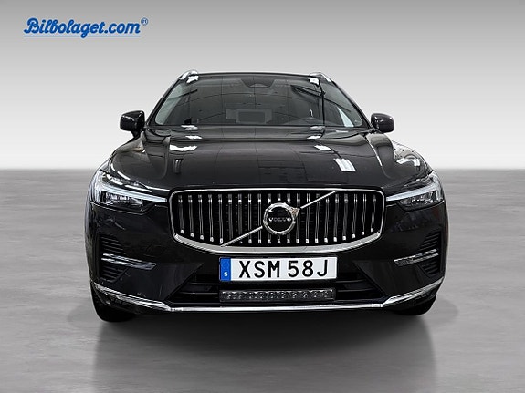 Volvo XC60 2 of 5
