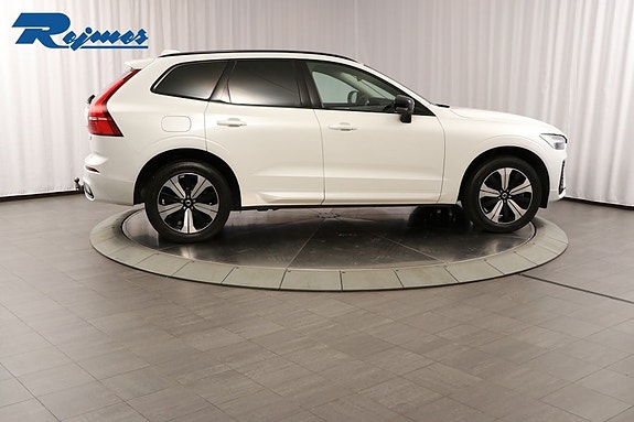 Volvo XC60 3 of 24