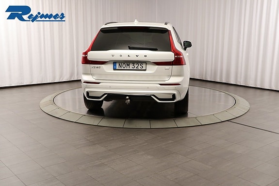 Volvo XC60 16 of 24