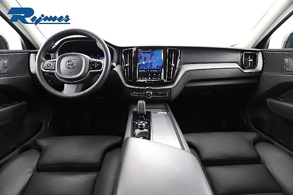 Volvo XC60 2 of 24