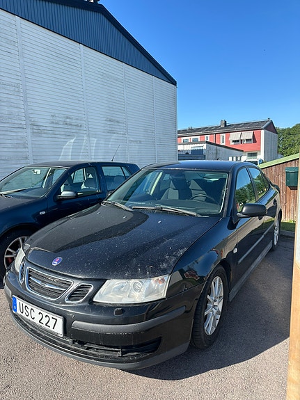 Saab 9-3 2 of 5