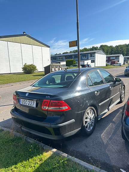 Saab 9-3 4 of 5